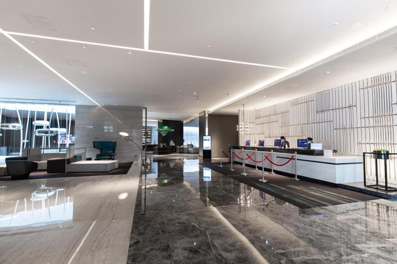 Crowne Plaza Shenzhen World Exhibition And Convention Center, An Ihg Hotel Exterior photo