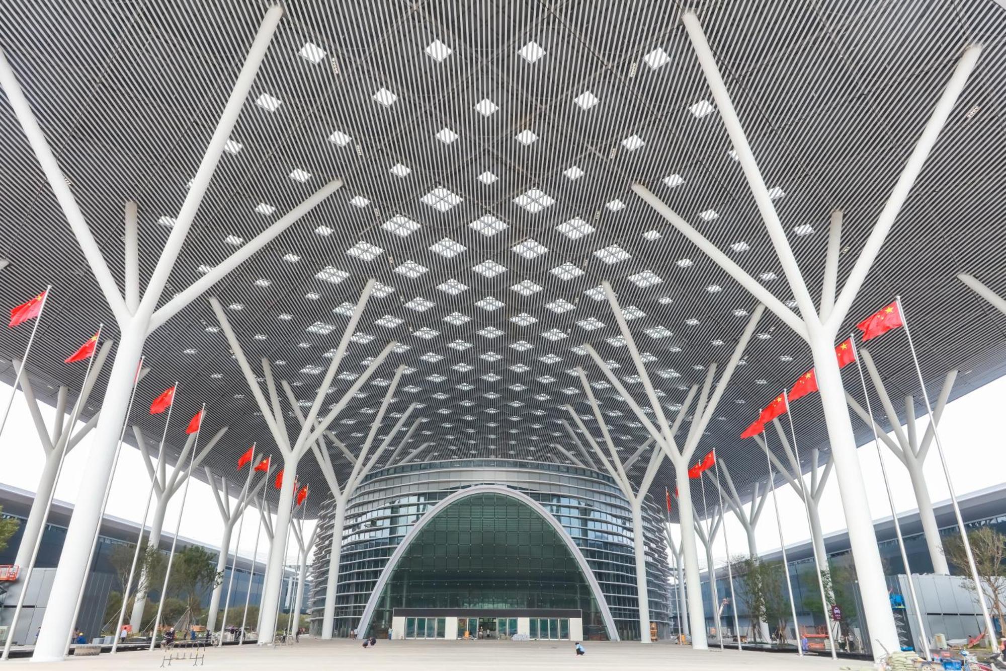 Crowne Plaza Shenzhen World Exhibition And Convention Center, An Ihg Hotel Exterior photo