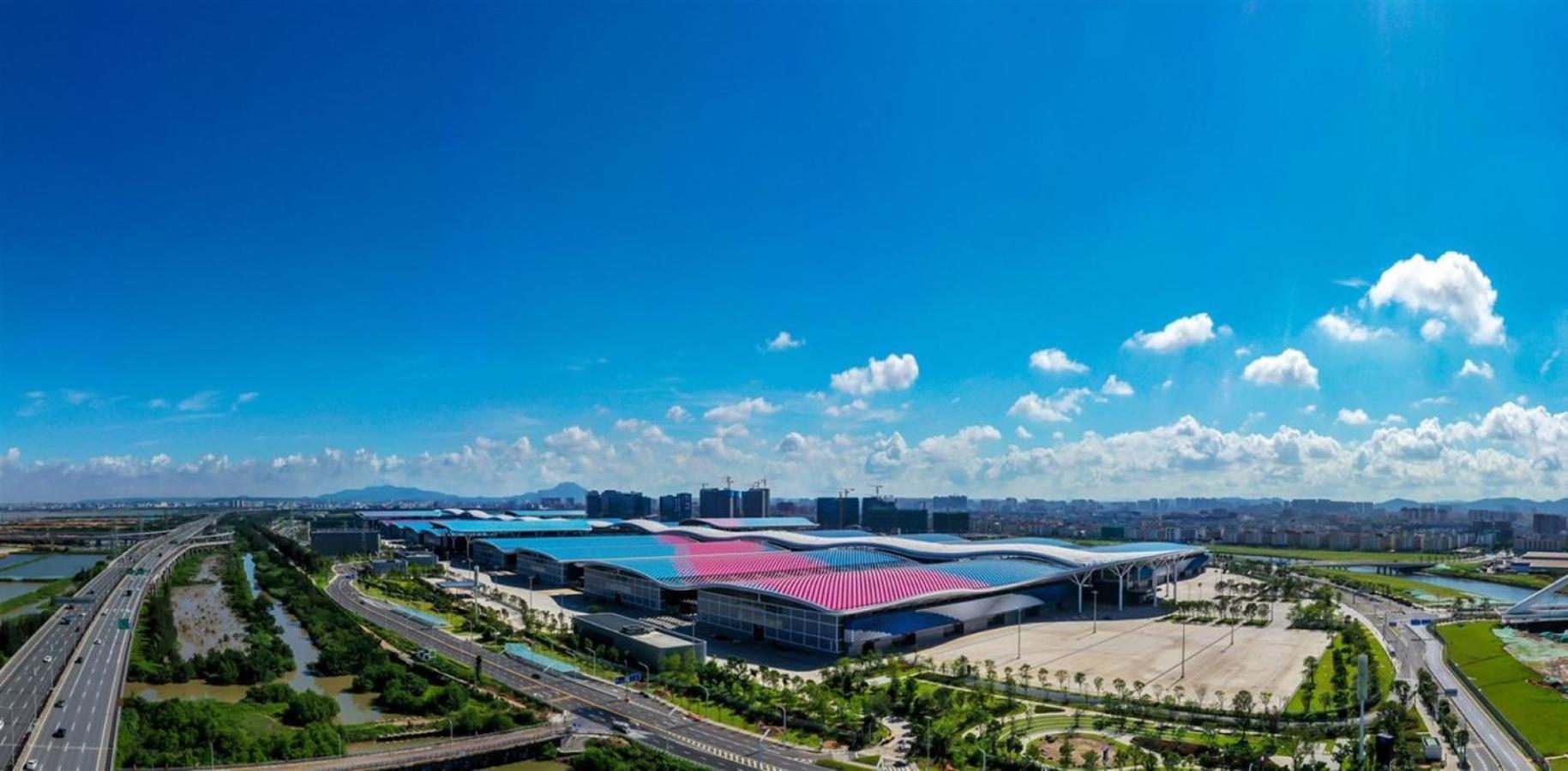 Crowne Plaza Shenzhen World Exhibition And Convention Center, An Ihg Hotel Exterior photo